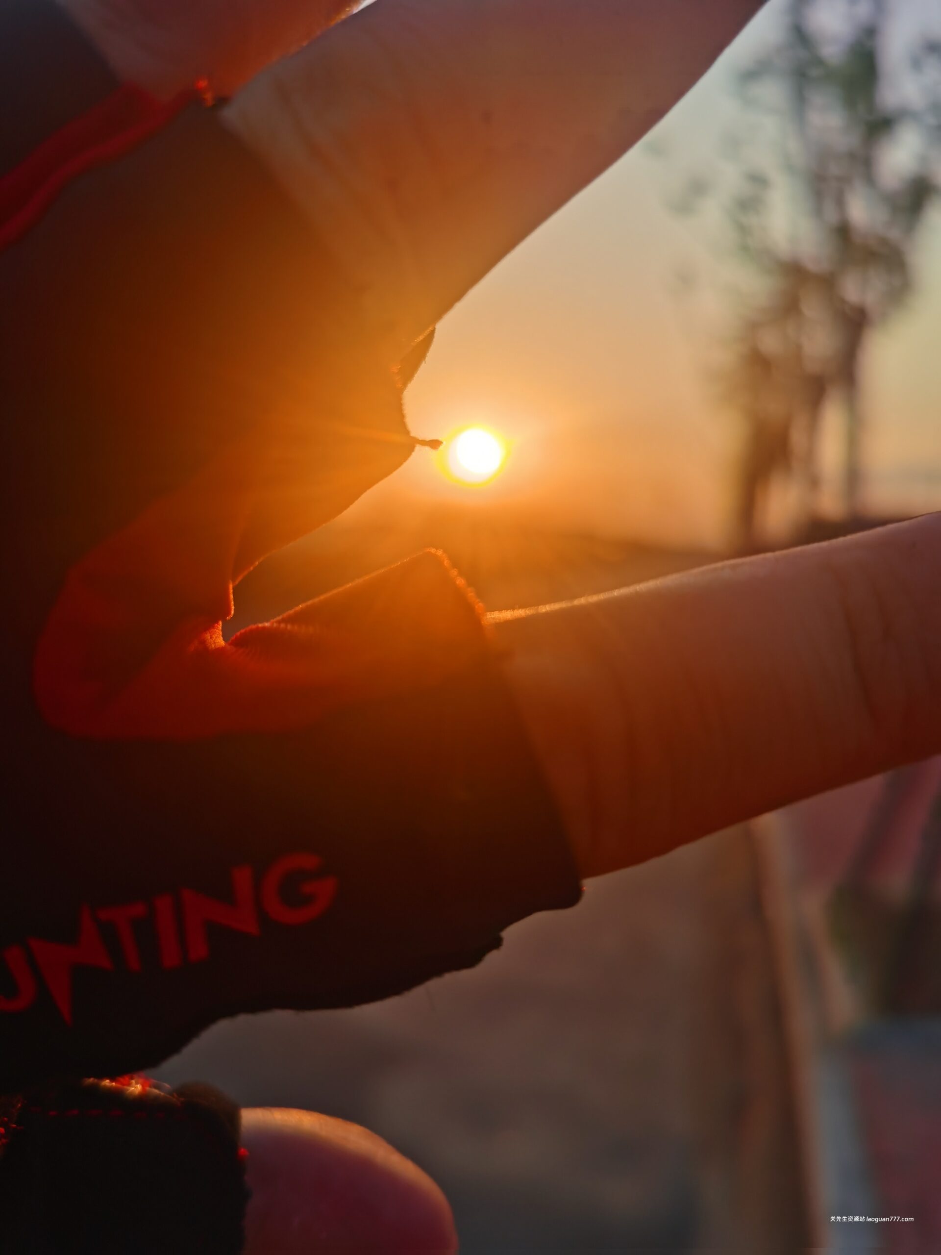 身处落雨的黄昏的头像- 关先生资源站